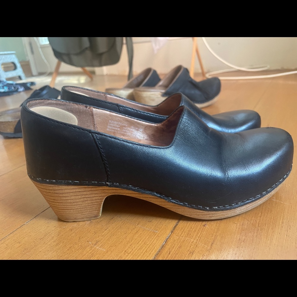 Very rare black leather dansko clogs 38 39
